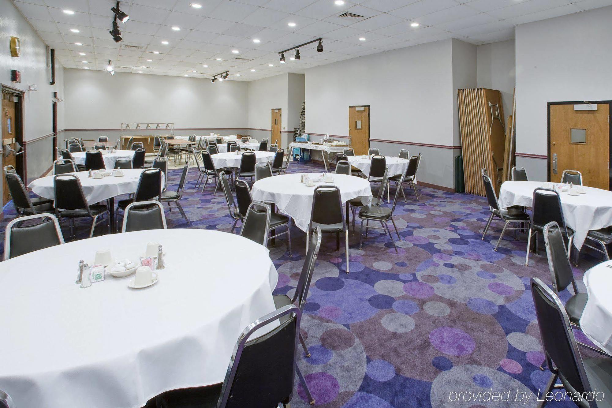Broadview Inn Suites גיילסבורג מתקנים תמונה
